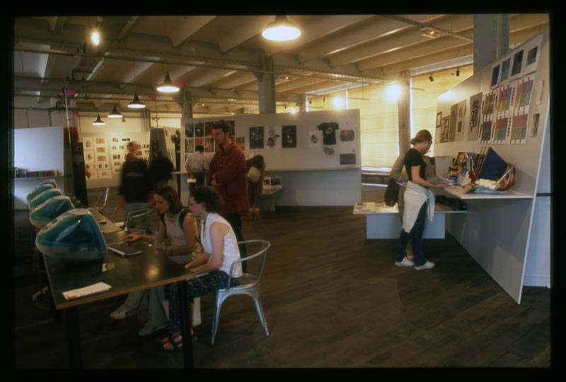 ENSAD-PO-EXPO 2000-E